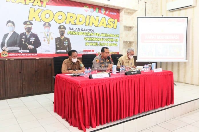bupati_batu_bara_kerjasama_pemkab_tni_polri_percepat_pencapaian_target_vaksinasi