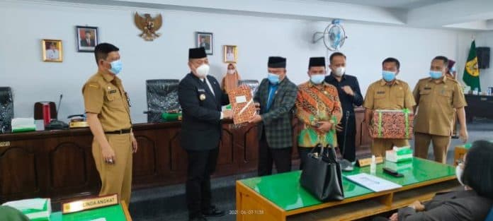 bupati_dairi_diminta_bertindak_tegas_tentang_keberadaan_pt_gruti