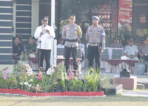 bupati_darma_wijaya_pimpin_apel_gelar_pasukan_ops_ketupat_toba_2024_sergai