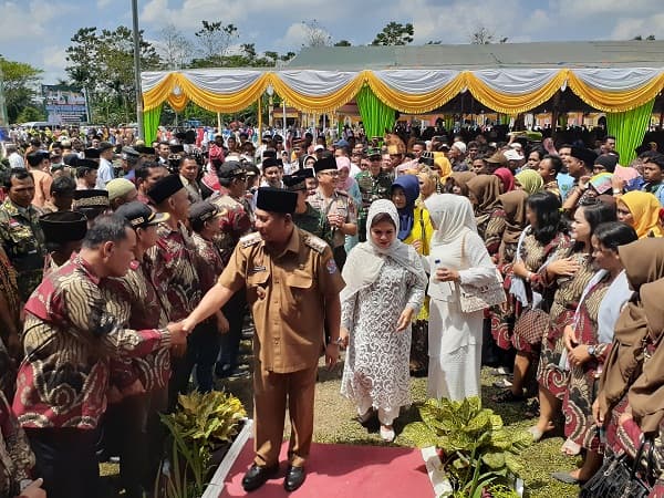 bupati_deli_serdang_ashari_tambunan_lepas_pawai_taaruf