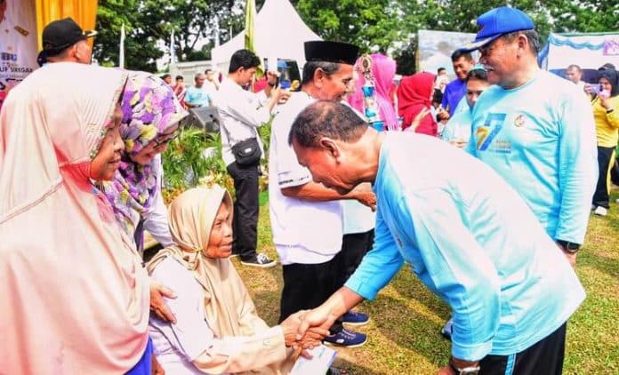 bupati_deli_serdang_lansia_berperan_penting_sebagai_subjek_panutan_hidup_keluarga