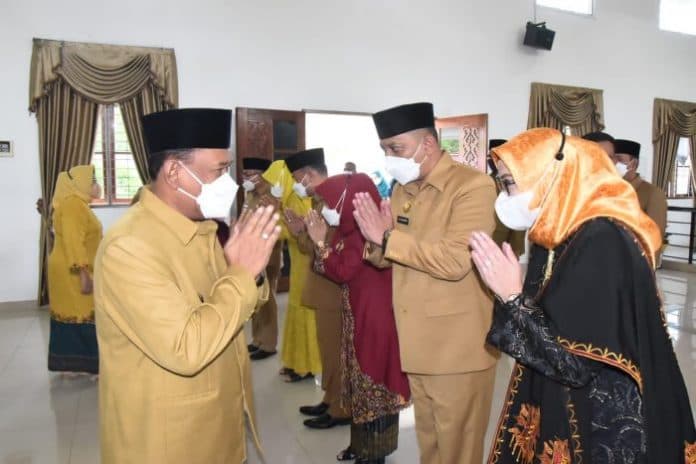 bupati_deli_serdang_rotasi_dua_pejabat_eselon_ii