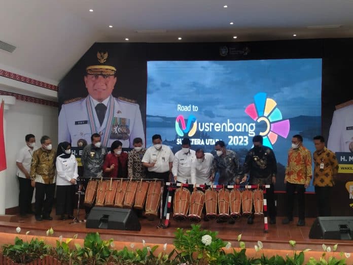 bupati_di_dataran_tinggi_minta_perbaikan_jalan_provinsi_ke_gubenur