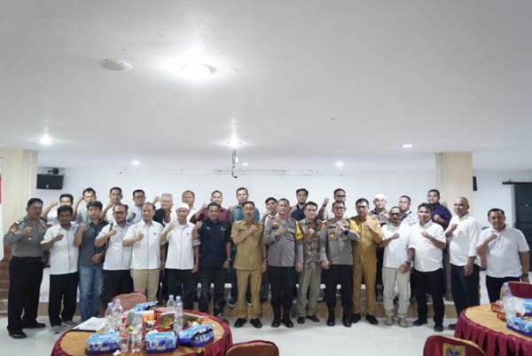 bupati_edimin_berharap_mapolres_labusel_bisa_terwujud_di_tahun_2024
