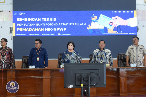 bupati_karo_buka_bimtek_pemadanan_nik_jadi_npwp