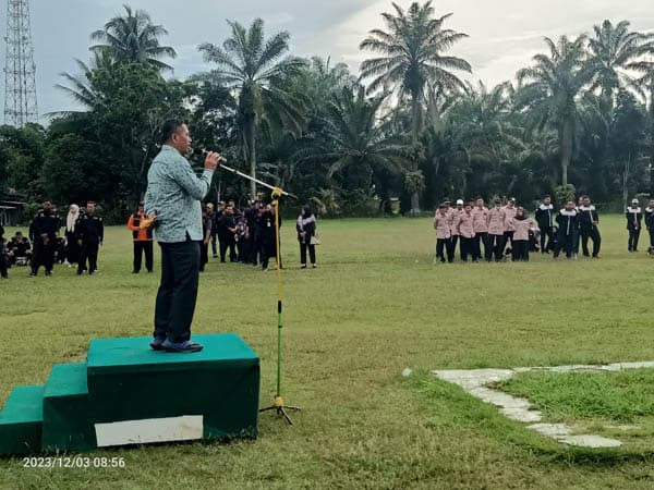 bupati_labura_ajak_seluruh_elemen_masyarakat_jaga_ketertiban