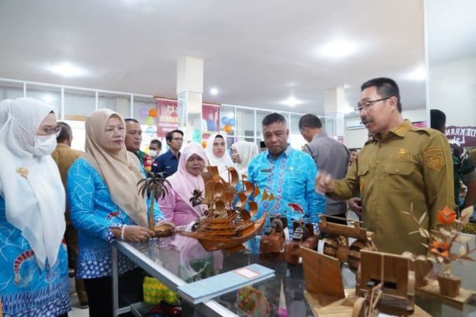 bupati_labusel_buka_grand_opening_gedung_deskranasda
