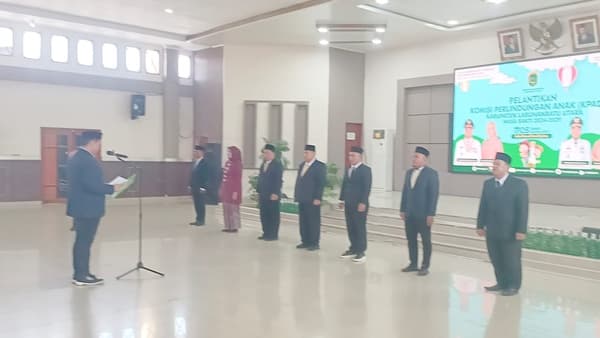 bupati_lantik_tujuh_kpad_labura_diminta_siap_kerja_malam