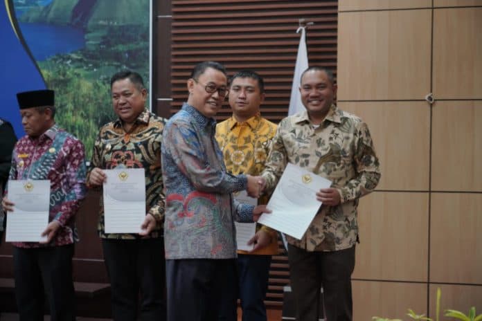 bupati_pakpak_bharat_hadiri_kickoff_meeting_pemeriksan_terperinci_lpkad_2022