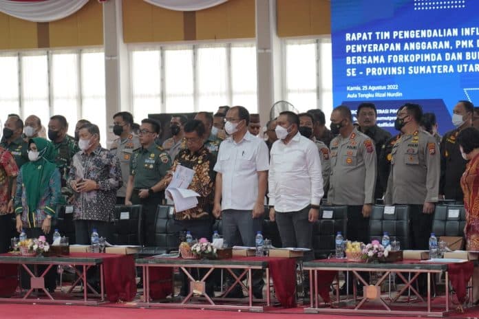bupati_pakpak_bharat_hadiri_rakor_tpid_sumut