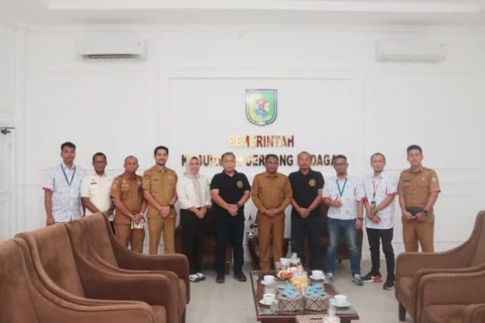 bupati_sambut_baik_kehadiran_artis_ibu_kota_di_sergai_agustus_mendatang