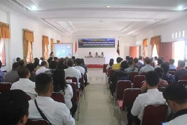 bupati_samosir_bantuan_sosial_dan_hibah_harus_tepat_sasaran