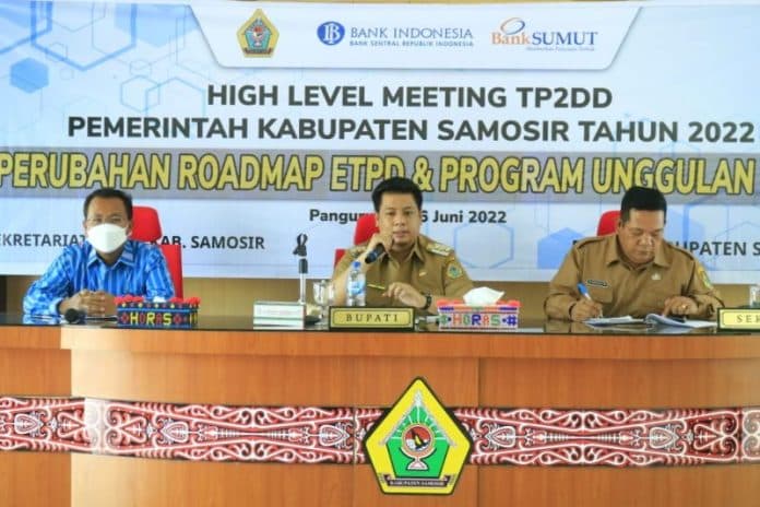 bupati_samosir_buka_high_level_meeting_tim_percepatan_dan_perluasan_digitalisasi_daerah