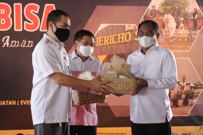 bupati_sergai_jawab_tantangan_sektor_pariwisata_lewat_gerakan_bisa