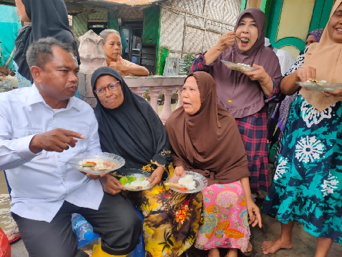 bupati_sergai_terus_pantau_kondisi_korban_banjir