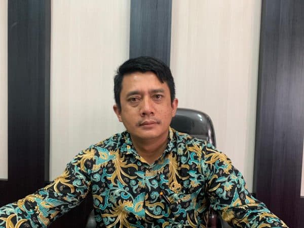 bupati_simalungun_bolak_balik_ke_jakarta_samrin_hasilnya_untuk_bangun_jalan_dikalikan_nol