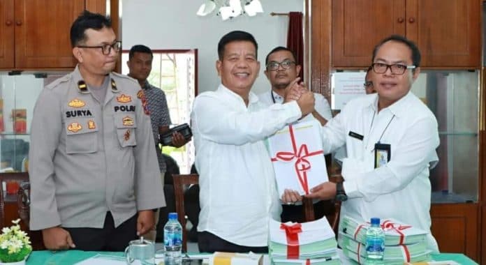 bupati_simalungun_buka_sidang_ppl_kedua_tahun_2022