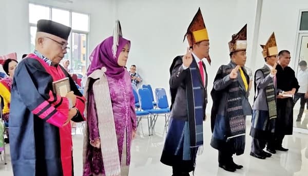 bupati_simalungun_lantik_empat_pimpinan_tinggi_pratama