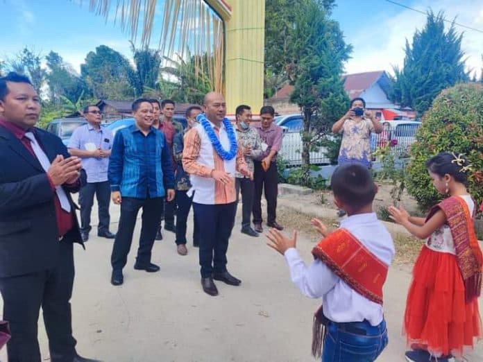 bupati_tapanuli_utara_hadiri_pesta_pembangunan_di_hkbp_lumban_tonga_tonga