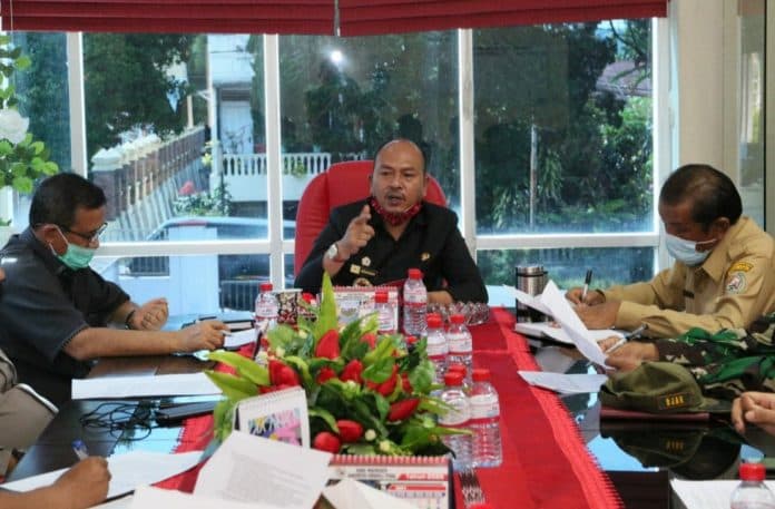 bupati_taput_kembali_perpanjangan_masa_tanggap_darurat_hingga_30_mei