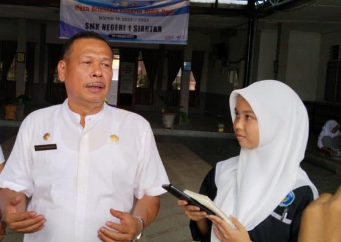 cabdis_pendidikan_wilayah_vi_koperasi_sekolah_boleh_jual_seragam_asal_harganya_wajar