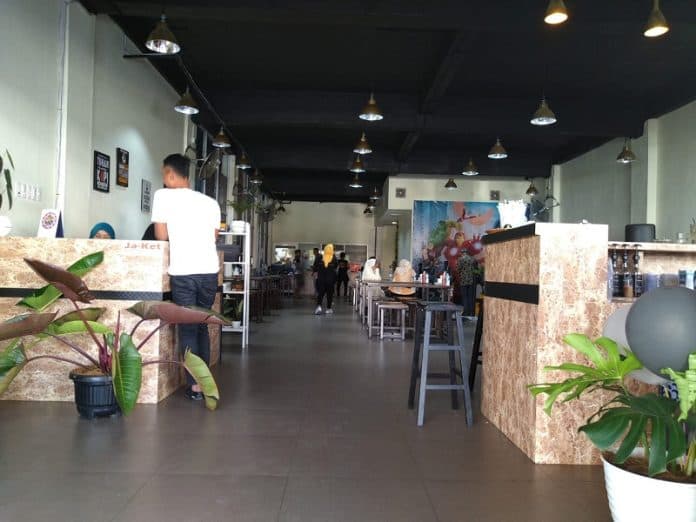 cafe_sapokahoowa_foodpedia_pilihan_baru_pecinta_kuliner_siantar