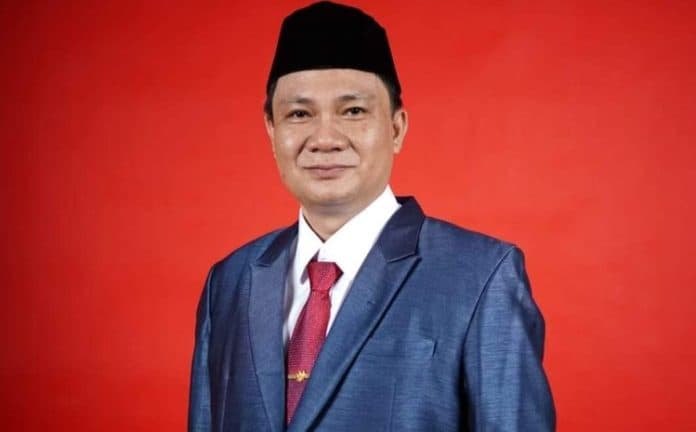 calon_bupati_nias_barat_eliyunus_waruwu_memiliki_hutang_rp6_miliar_lebih