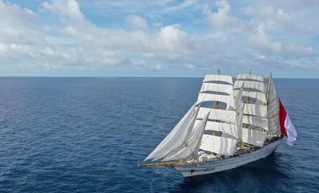 calon_perwira_tni_angkatan_laut_terima_pembekalan_di_filipina