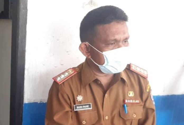 camat_lubuk_pakam_apresiasi_semangat_kerja_petugas_kebersihan_dan_simpati_warganya