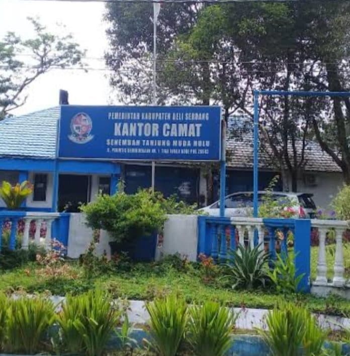 camat_stm_hulu_bantah_kutip_rp500_ribu_dari_setiap_kades