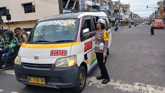 cara_kasat_lantas_siantar_turunkan_angka_kecelakaan_lalu_lintas