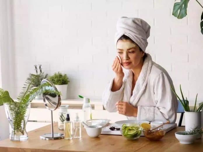 cara_merawat_kulit_anda_di_rumah_selama_pandemi