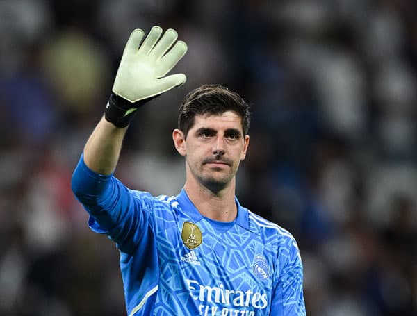 cedera_acl_bikin_courtois_bakal_absen_lawan_city