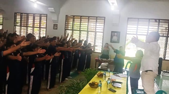 cegah_bully_kpad_labura_ajak_pelajar_sma_st_yoseph_aekkanopan_bersikap_jujur