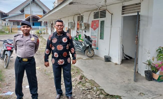 cegah_gangguan_jelang_pemilu_personel_polres_labuhanbatu_siaga_di_kantor_kpu