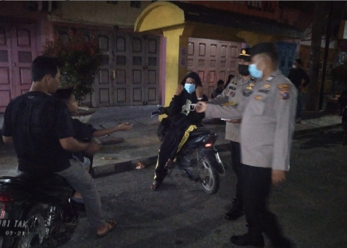 cegah_gangguan_kamtibmas_polres_siantar_gelar_patroli_di_malam_hari