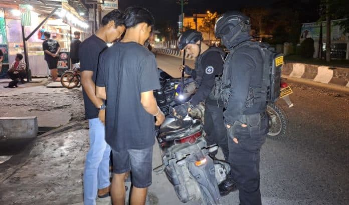 cegah_gangguan_keamanan_polres_tanjungbalai_gelar_patroli_malam