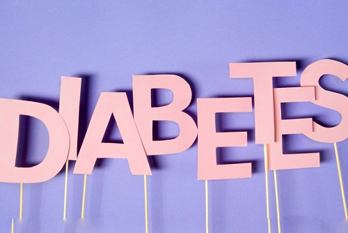 cegah_luka_kaki_diabetes_hindari_benturan_hingga_cek_rutin