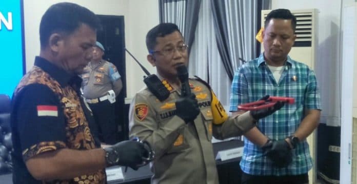 cegah_motor_dicuri_diparkiran_kapolrestabes_medan_minta_warga_beli_2_gembok