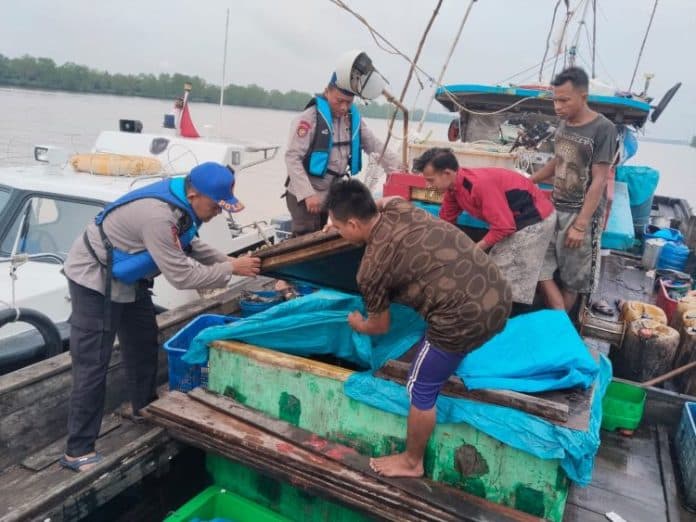 cegah_peredaran_narkoba_di_laut_polisi_perairan_tanjung_balai_tingkatkan_patroli