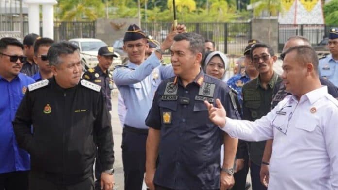 cegah_tppo_ditjen_imigrasi_tunda_pemberangkatan_10138_wni