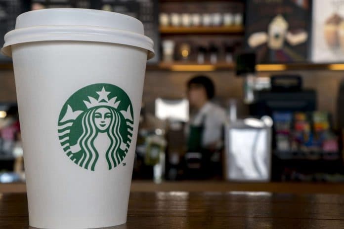 cegah_virus_korona_starbucks_larang_gunakan_reusable_cup