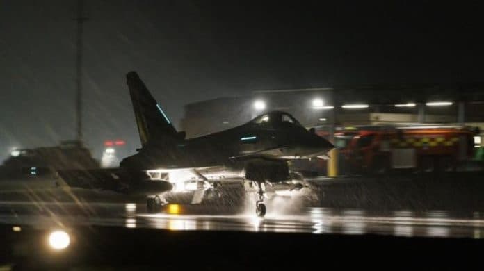 cegat_10_drone_houthi_yang_akan_meluncur_jet_as_gempur_yaman_lagi