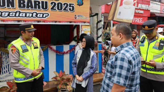 cek_pospam_dan_posyan_wali_kota_susanti_sebut_sarana_prasarana_sudah_memadai