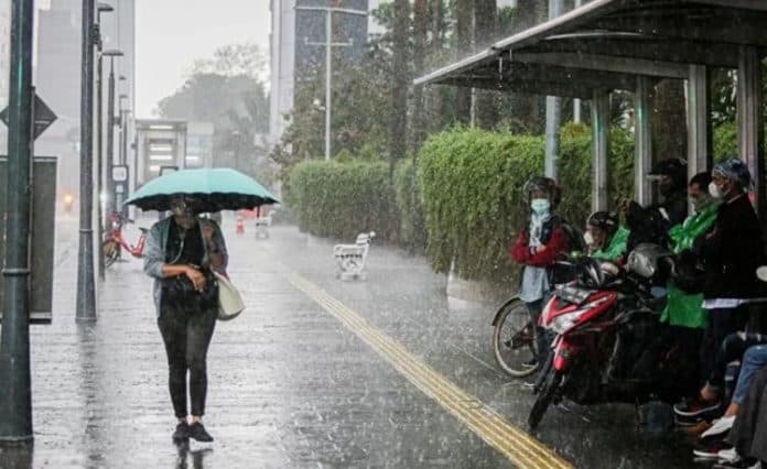 cek_wilayah_di_indonesia_dilanda_hujan_deras_hingga_18_april_2024