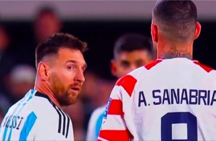 cekcok_messi_tanggapi_santai_usai_diludahi_striker_paraguay