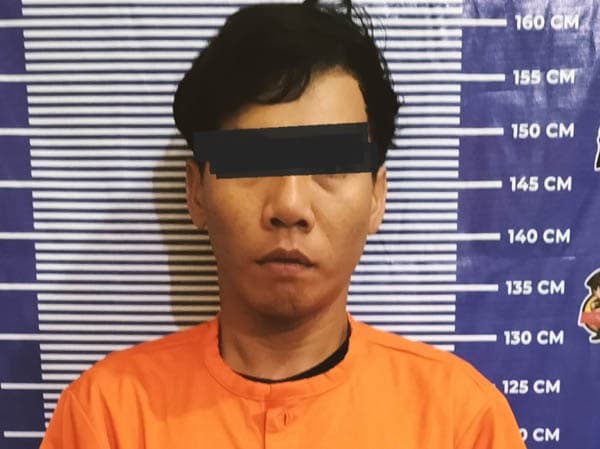 cekcok_saat_minum_tuak_di_sialang_buah_pria_ini_langsung_main_parang