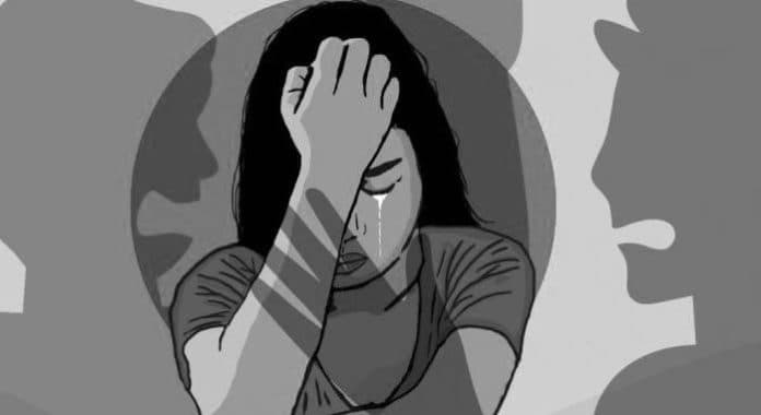 cekcok_usai_baca_pesan_wanita_lain_di_ponsel_pacar_gadis_ini_alami_kekerasan