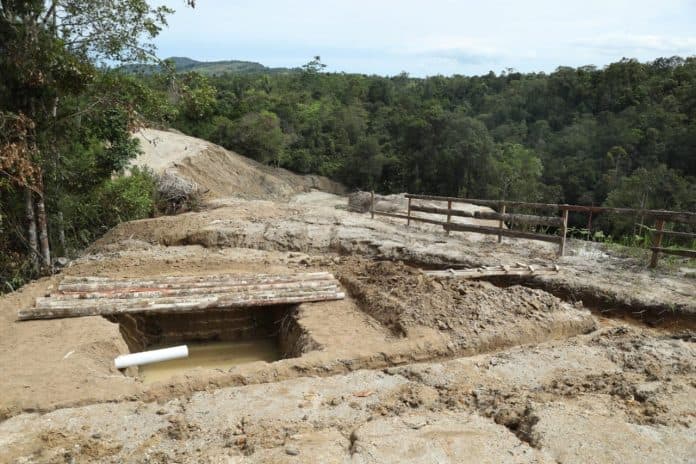 cemari_sungai_satpol_pp_pakpak_bharat_hentikan_pembuangan_limbah_pt_sel