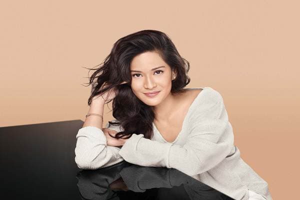 cerita_dian_sastrowardoyo_mulai_debut_sebagai_sutradara_jelang_usia_40_an